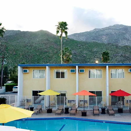 Delos Reyes Palm Springs